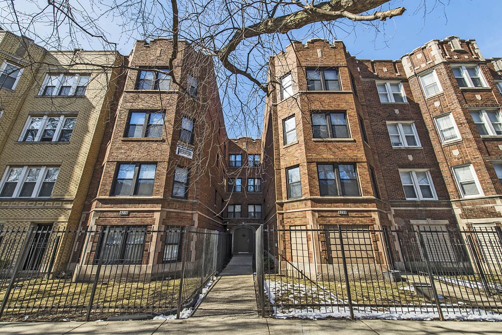 8208 S Drexel Ave Apartments in Chicago, IL