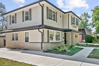 Building Photo - 3N425 N Howard Ave