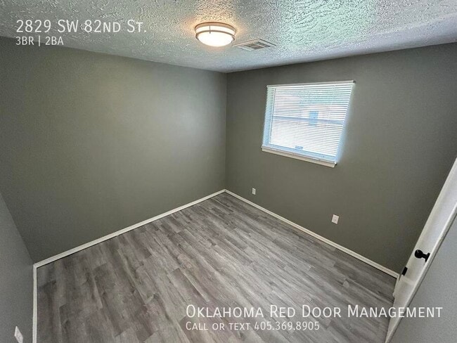 Building Photo - 2829 SW 82nd St