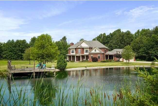 Building Photo - 9784 Fontanelle Rd