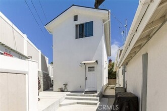 Building Photo - 9965 Glencrest Cir