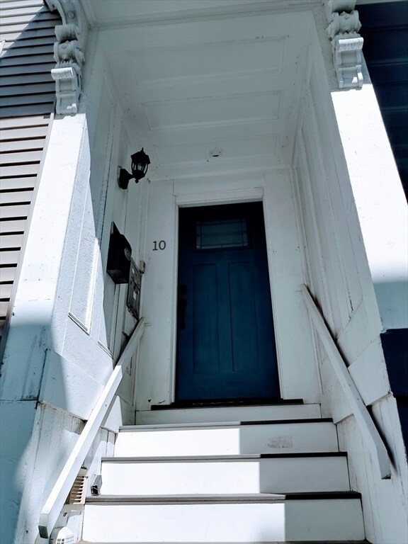 Primary Photo - 10 Springer St