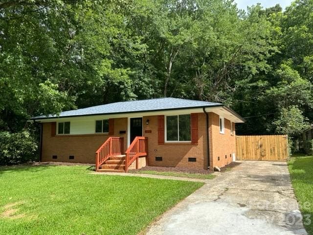 Building Photo - 4116 Colebrook Rd