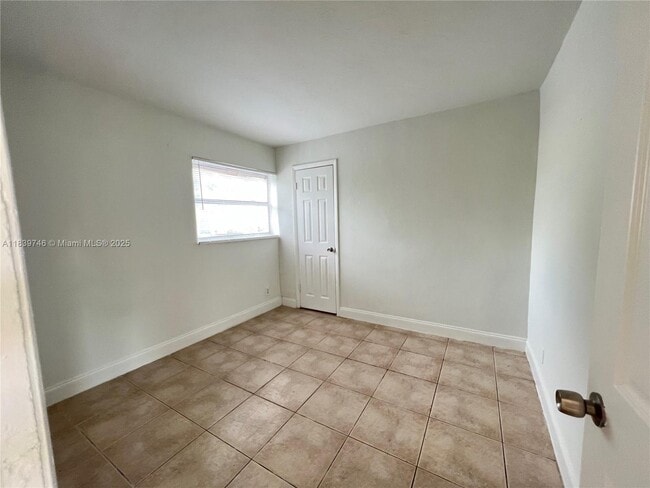 Foto del edificio - 405 NW 5th St