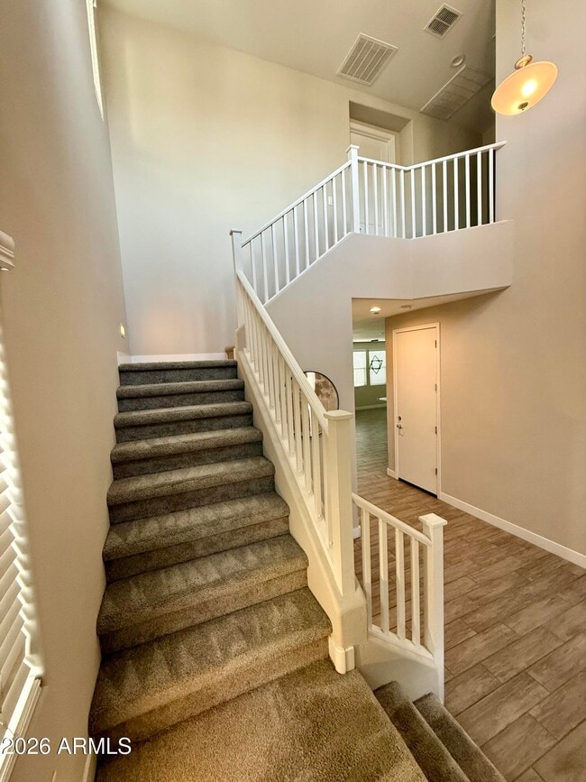 Foto del edificio - 1099 S Peden Dr