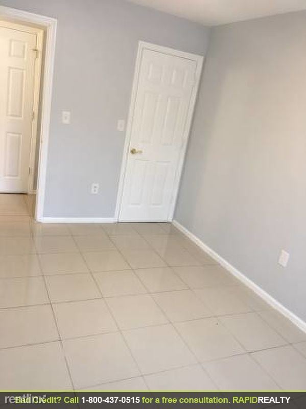 Building Photo - 207 Eldert St