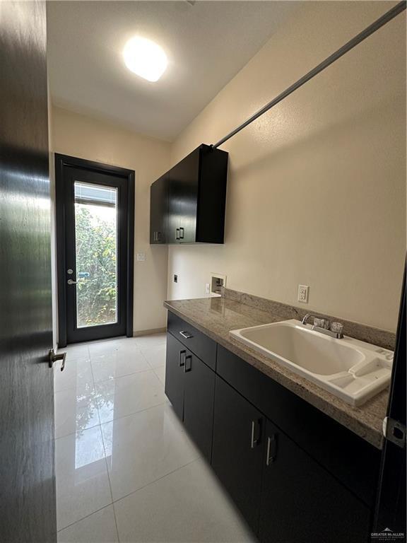 Building Photo - 2508 Sonora Ave