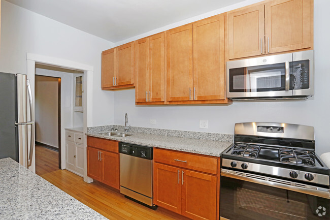 1BR,1BA - Pleasant - Oak Park Residence Corporation