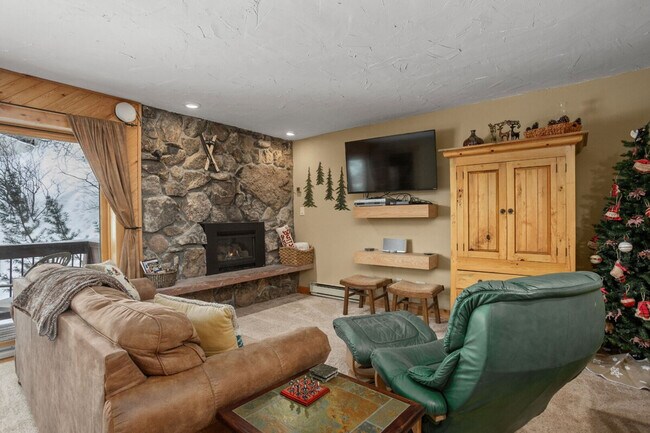 Foto del edificio - 2135 Burgess Creek Rd