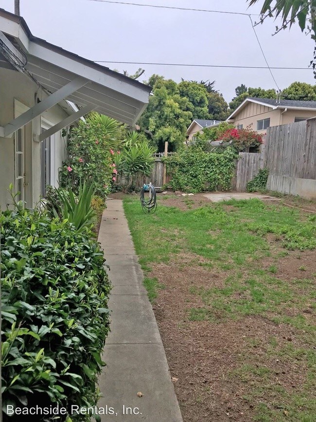 Foto del edificio - 410 Tulare Ave