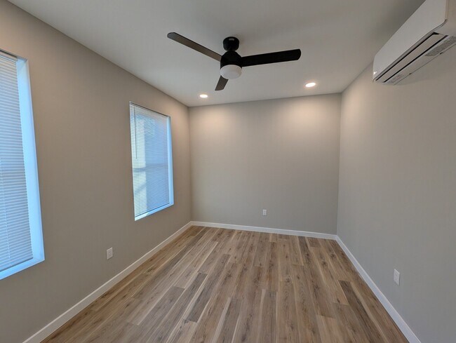 Foto del edificio - 4250 Lancaster Ave