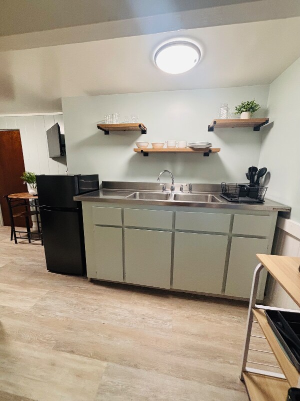 Foto del edificio - 1111 Haihai St