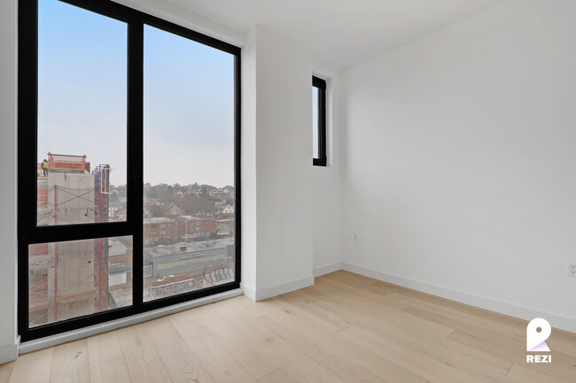 Building Photo - 148-37 88th Ave