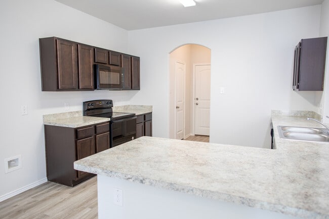 Building Photo - 3400 Sonoma Trail