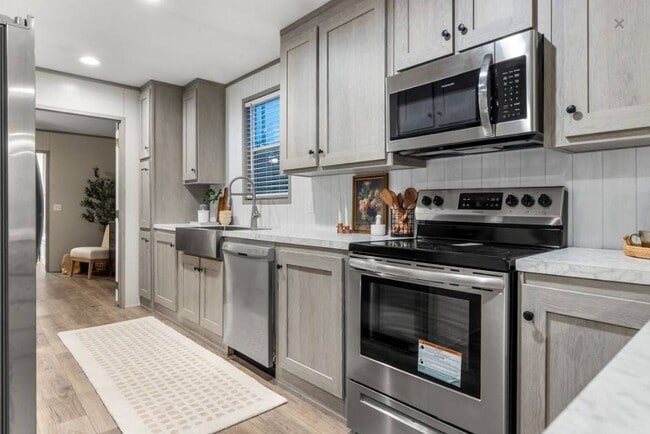 Building Photo - 1608 Swallowtail Dr