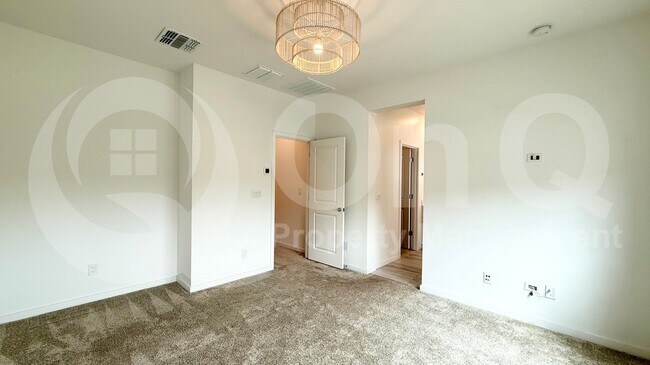 Foto del edificio - 4570 S Renaissance Dr