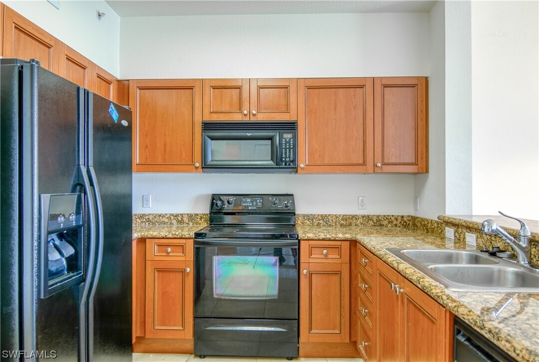 Primary Photo - 20272 Royal Villagio Ct