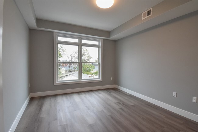 Building Photo - 4201 Bergen Turnpike
