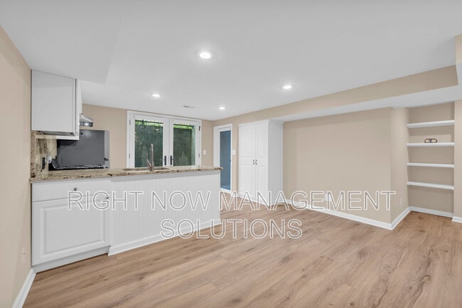 Building Photo - 1718 N 21st St