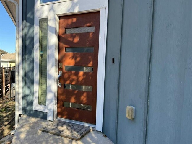 Foto del edificio - 7208 Lysander Ct