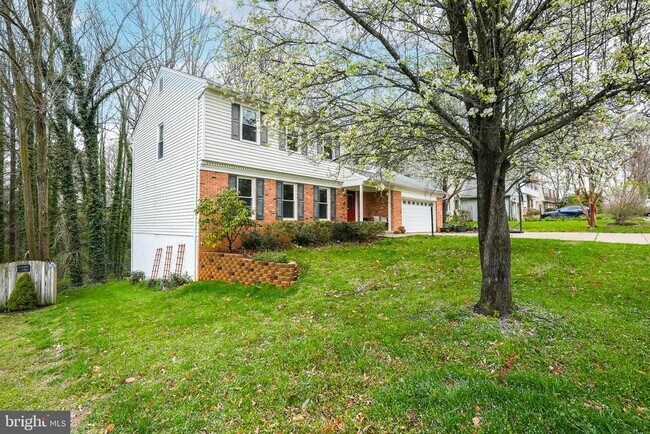 Building Photo - 4230 Avon Dr