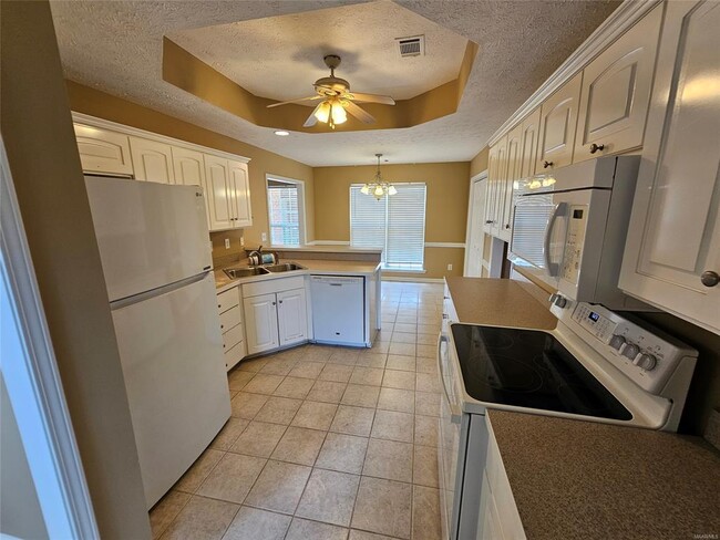 Building Photo - 364 Homewood Dr