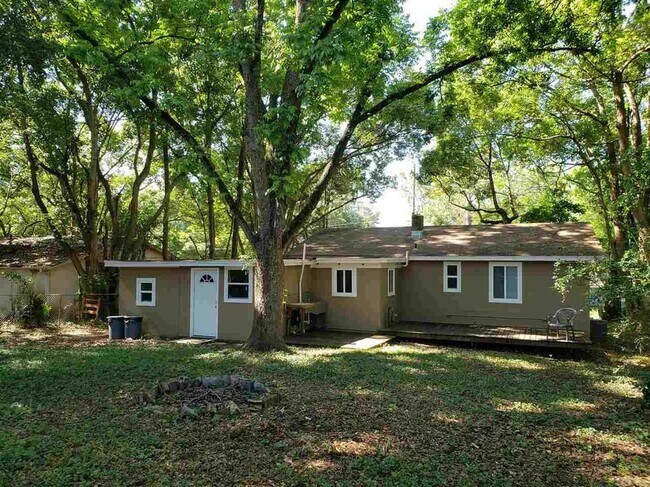 Photo - 1700 Pepper Dr House