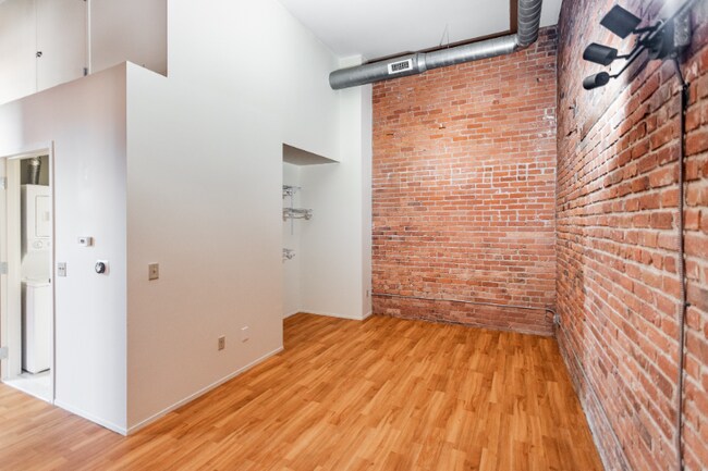 Foto del edificio - 6200 2nd Ave