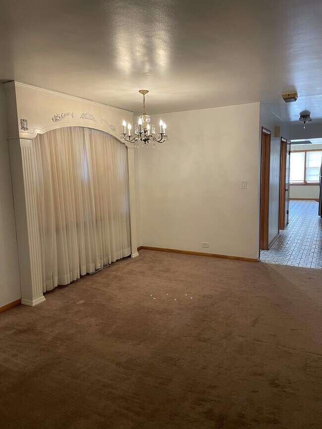 Foto del edificio - 6254 W Giddings St