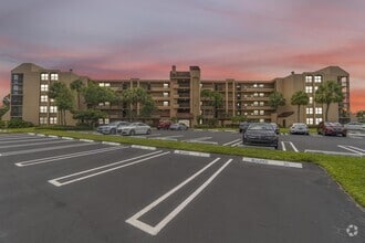 Building Photo - 2255 Lindell Blvd