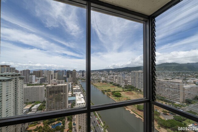 Foto del edificio - 2121 Ala Wai Blvd