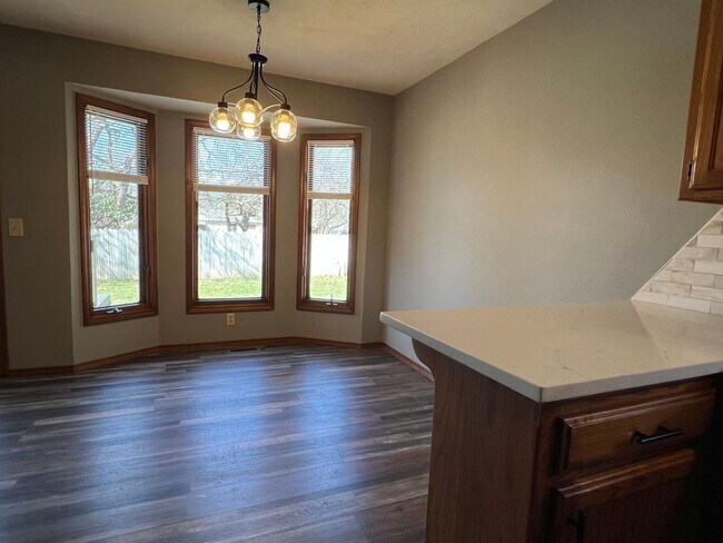 Building Photo - Quiet 3Bed / 2Bath in Sundance Estates