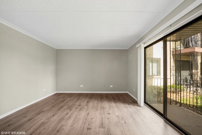 Building Photo - 141 E Grand Ave