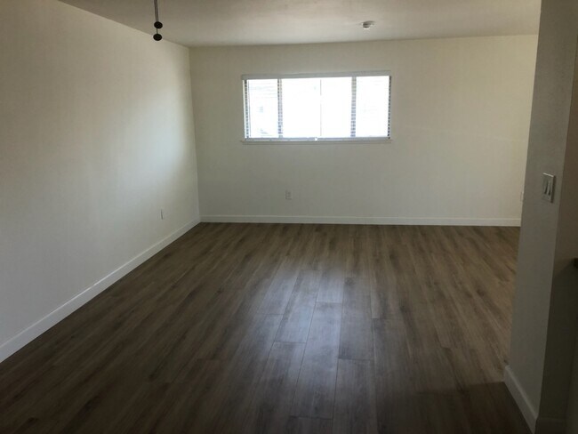 Building Photo - 7758 Arbor Cir