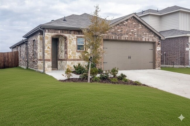 Building Photo - 911 Hay Loft Ln