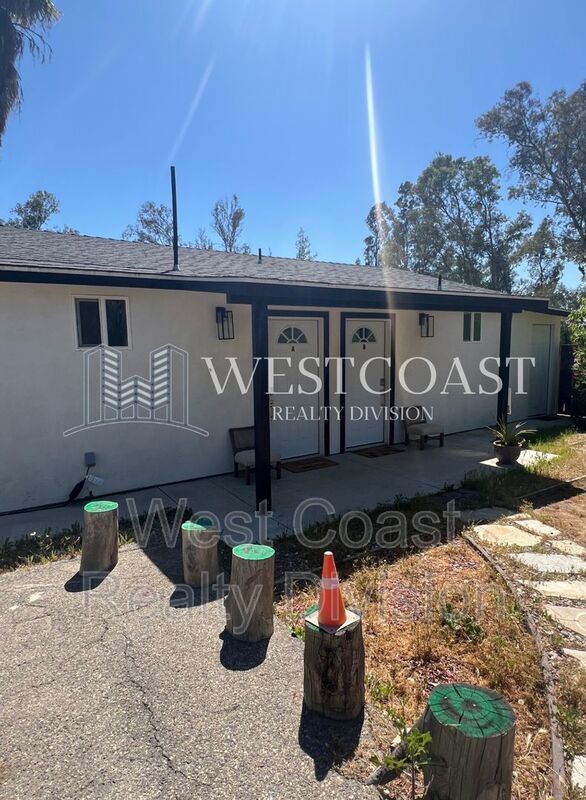 Primary Photo - 35975 Glen Oaks Rd