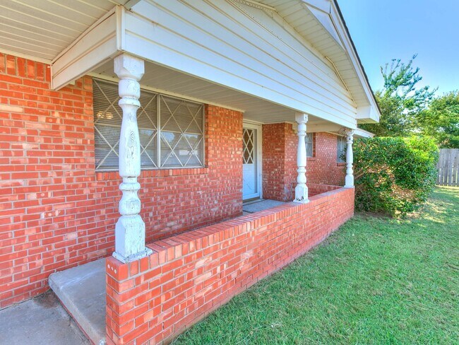 Foto del edificio - 3 Bed / 1.5 Bath + Located in OKC
