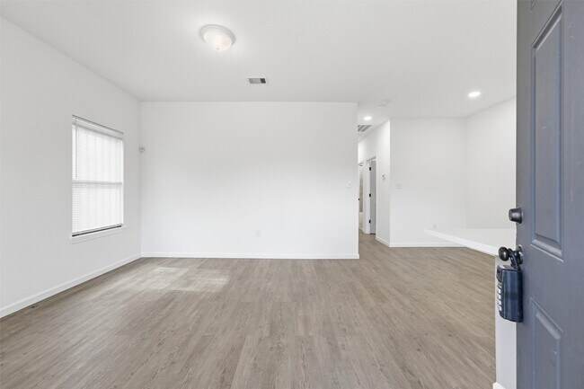 Foto del edificio - 319 N Carolina St