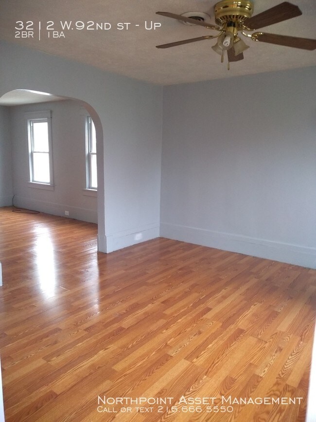 Building Photo - 3212 W 92nd St