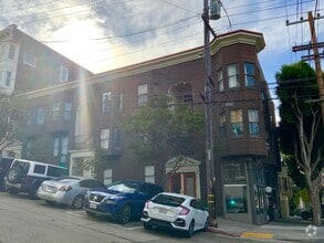 Building Photo - 1197 Green St
