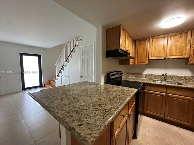 Foto del edificio - 2705 NE 9th Ave