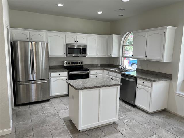 Building Photo - 2832 Morning Star Dr