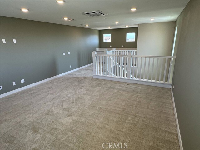 Building Photo - 135 Denali