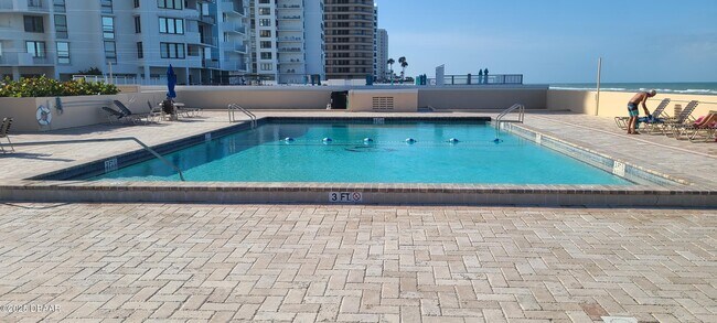 Foto del edificio - 3051 S Atlantic Ave