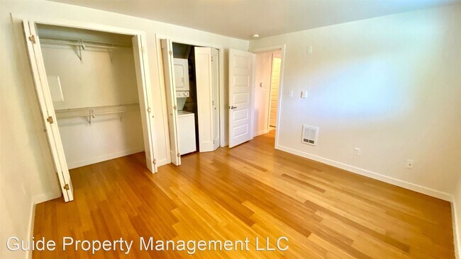 Foto del edificio - 4546 45th Ave SW