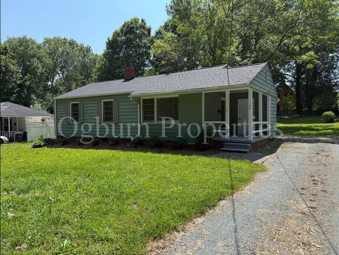 Foto principal - 144 Lawndale Dr