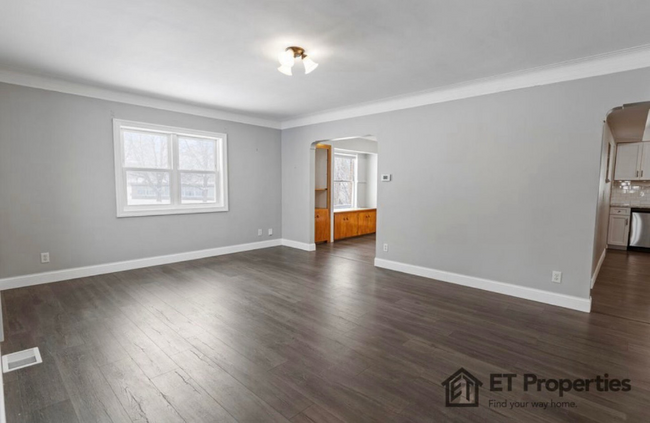 Foto del edificio - 849 Spencer St NE