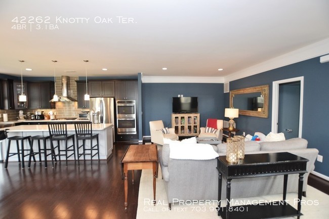 Building Photo - 42262 Knotty Oak Terrace