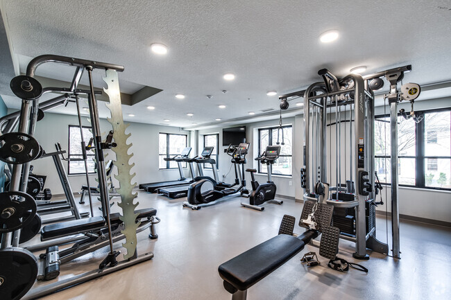 Fitness Center - Marshall Suites Furnished Luxury Apartments