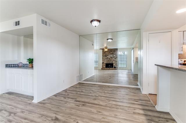 Foto del edificio - 15151 Berry Trail